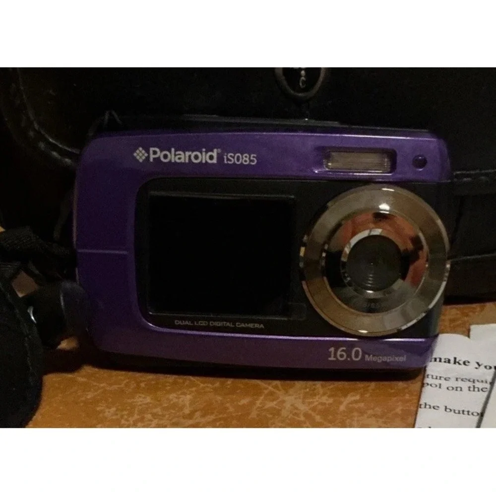Polaroid iS085 Dual LCD Digital Camera 16.0 Megapixel Purple With Bag Tested